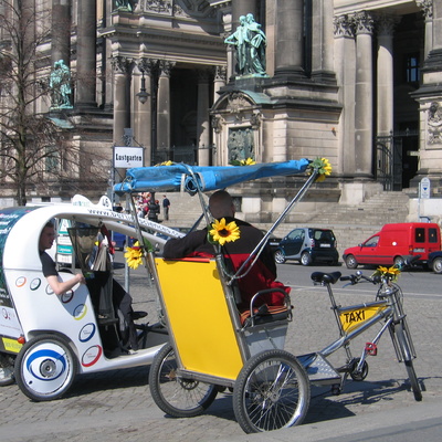 In front of Berliner Dom